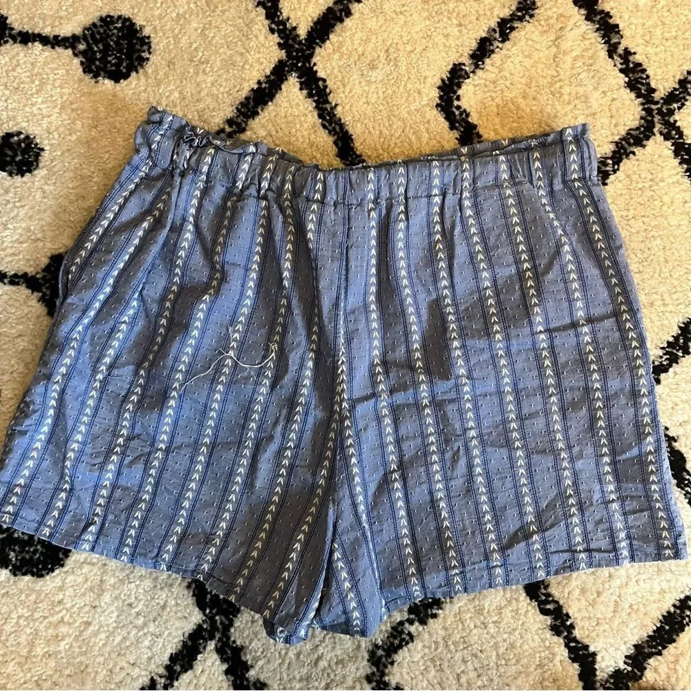 BCBGeneration Blue & White Striped Drawstring Shorts Size Medium